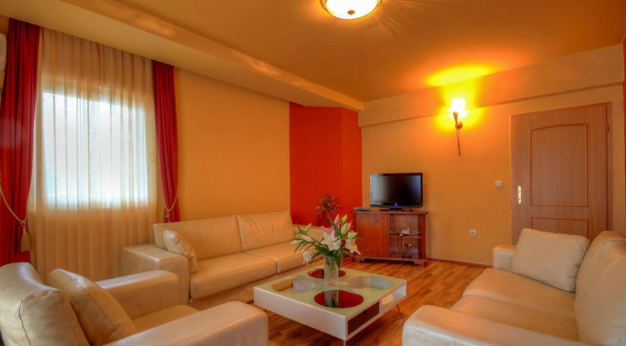 Apart Hotel Samardzic Tivat Phòng bức ảnh