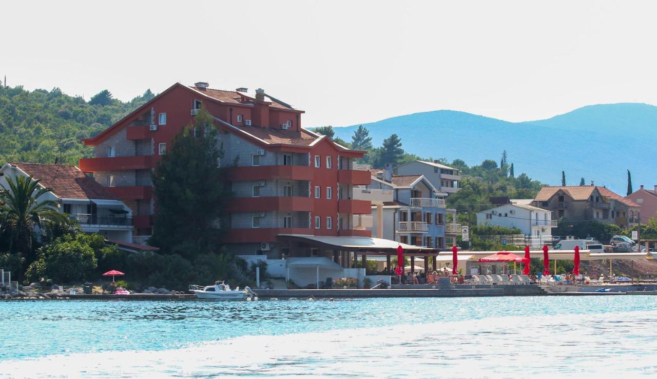 Apart Hotel Samardzic Tivat Ngoại thất bức ảnh