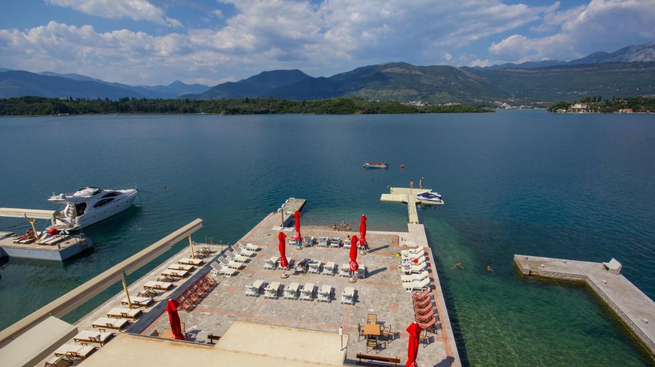 Apart Hotel Samardzic Tivat Ngoại thất bức ảnh