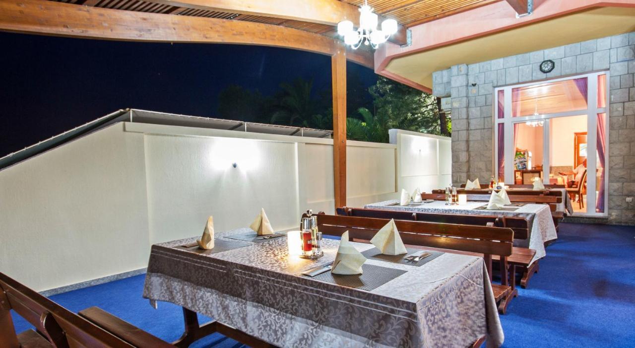 Apart Hotel Samardzic Tivat Ngoại thất bức ảnh