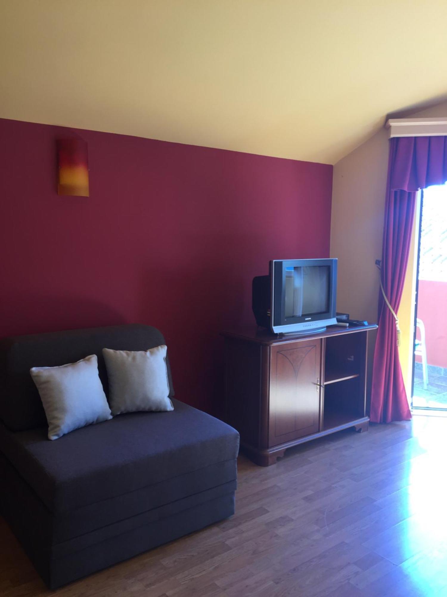 Apart Hotel Samardzic Tivat Ngoại thất bức ảnh